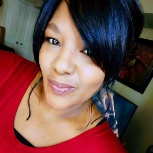 Meet your Posher, Stacey